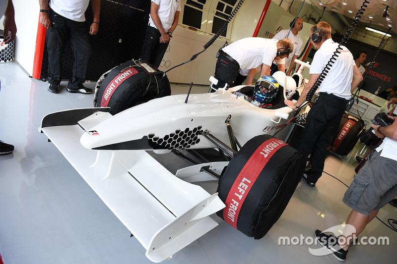 Zsolt Baumgartner, F1 Experiences 2-Seater driver