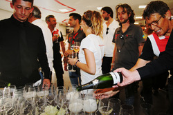 Celebrazione della vittoria ella 24 Ore di Le Mans