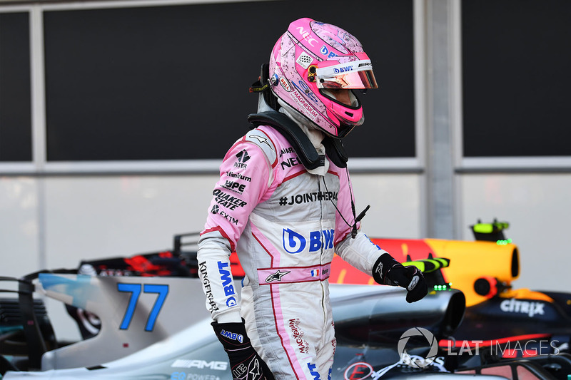 Ocon de novo se defendeu: “Não foi só culpa minha e nem só a culpa do Sergio, foi culpa nossa. Algumas coisas que fiz não estavam certas, então, em geral, é um incidente de corrida. 50/50."