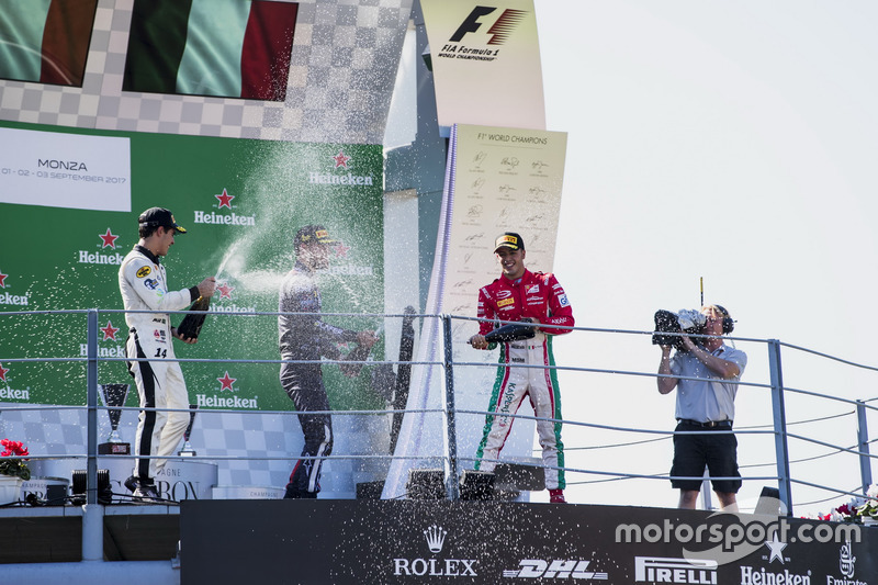 Podium: second place Sergio Sette Camara, MP Motorsport, Race winner Luca Ghiotto, RUSSIAN TIME, third place Antonio Fuoco, PREMA Powerteam