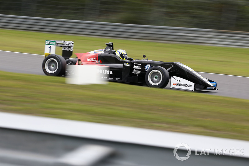 Joel Eriksson, Motopark Dallara F317 - Volkswagen