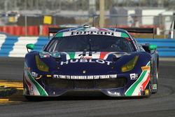 #51 Spirit of Race Ferrari 488 GT3: Peter Mann, Maurizio Mediani