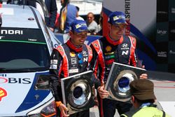 Winners Thierry Neuville, Nicolas Gilsoul, Hyundai i20 Coupe WRC, Hyundai Motorsport