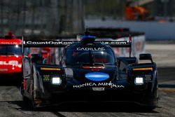 #10 Wayne Taylor Racing Cadillac DPi: Ricky Taylor, Jordan Taylor