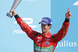 Lucas di Grassi, ABT Schaeffler Audi Sport, op het podium