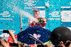 Felix Rosenqvist, Mahindra Racing, sprays the champagne on the podium