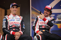 Sébastien Buemi, Fernando Alonso, Toyota Gazoo Racing