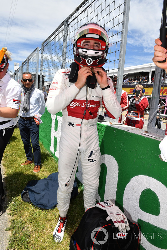 Charles Leclerc, Sauber on the grid