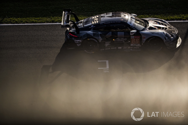 #88 Dempsey Proton Competition Porsche 911 RSR: Matteo Cairoli, Khaled Al Qubaisi, Giorgio Roda