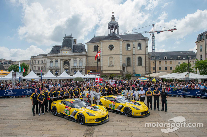 #63 Corvette Racing Chevrolet Corvette C7.R: Jan Magnussen, Antonio Garcia, Mike Rockenfeller, #64 Corvette Racing Chevrolet Corvette C7.R: Oliver Gavin, Tommy Milner, Marcel Fassler