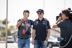 Max Verstappen, Red Bull Racing, selfie con un fan