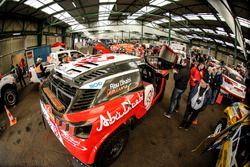 Teams prepare in Le Havre for the long trip to Lima, Peru