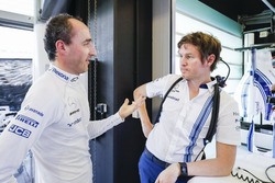 Роберт Кубица и и глава гоночной бригады Williams Роб Смедли