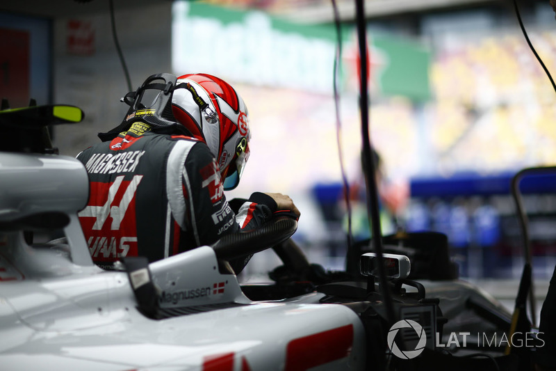 11. Kevin Magnussen, Haas F1 Team VF-18