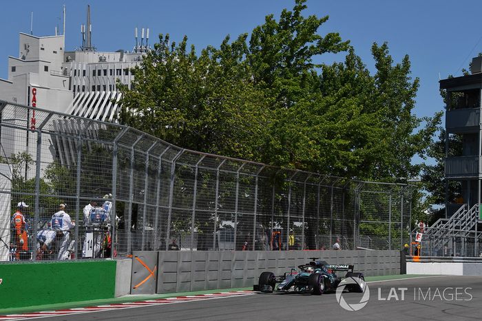 Lewis Hamilton, Mercedes-AMG F1 W09