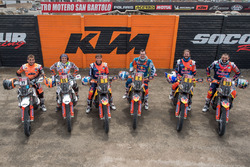 #77 KTM Racing Team: Luciano Benavides, #15 KTM Racing Team: Laia Sanz, #1 Red Bull KTM Factory Team: Sam Sunderland, #2 Red Bull KTM Factory Team: Matthias Walkner, #8 Red Bull KTM Factory Team: Toby Price, #19 Red Bull KTM Factory Team: Antoine Meo