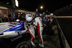 #23 United Autosports Ligier LMP2, P: Phil Hanson, Lando Norris, Fernando Alonso, pit stop