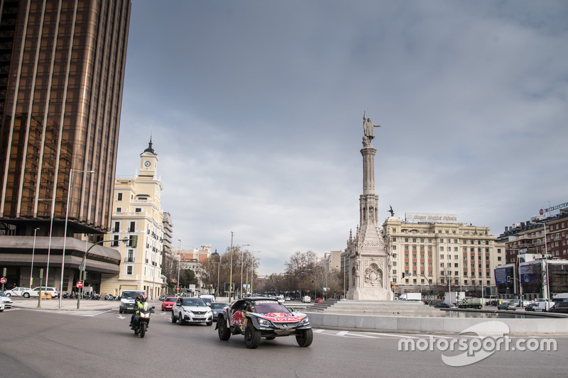 Carlos Sainz, Lucas Cruz, Peugeot Sport, Madrid caddelerinde