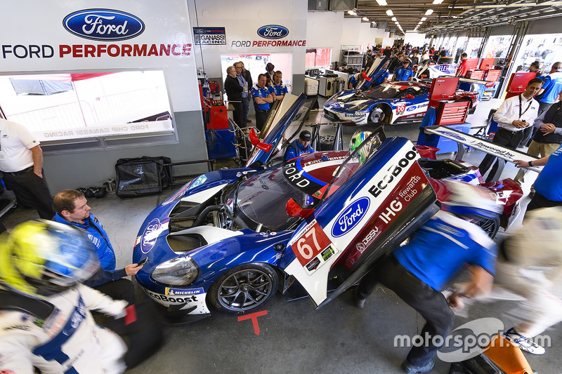 #67 Chip Ganassi Racing Ford GT, GTLM: Ryan Briscoe, Richard Westbrook, Scott Dixon