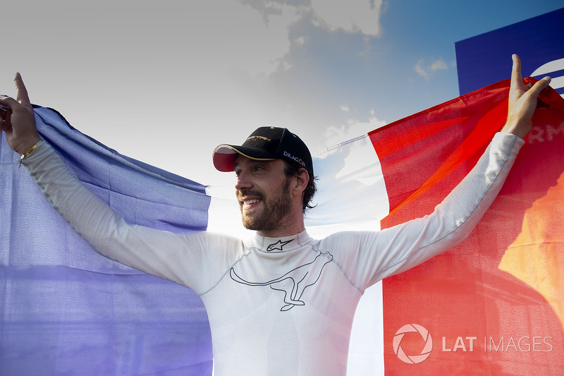 Jean-Eric Vergne, Techeetah, fête son titre avec son équipe