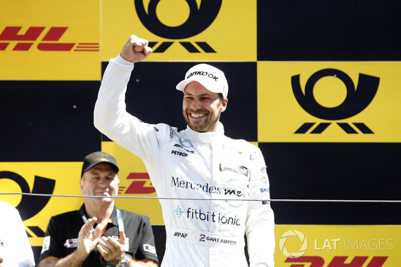 Podium: Race winner Gary Paffett, Mercedes-AMG Team HWA