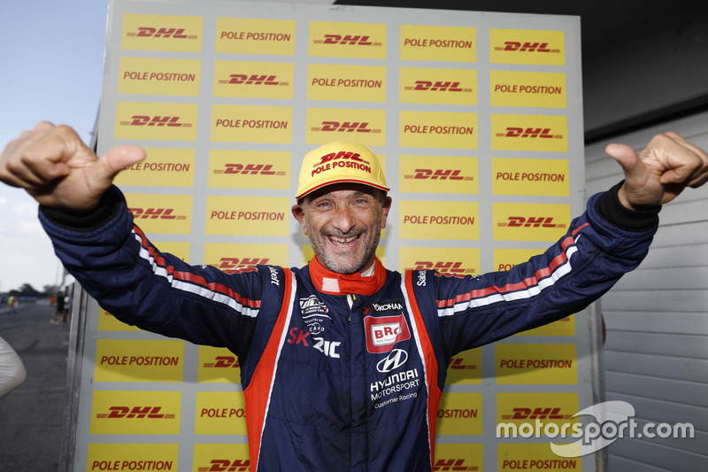Pole position per Gabriele Tarquini, BRC Racing Team Hyundai i30 N TCR
