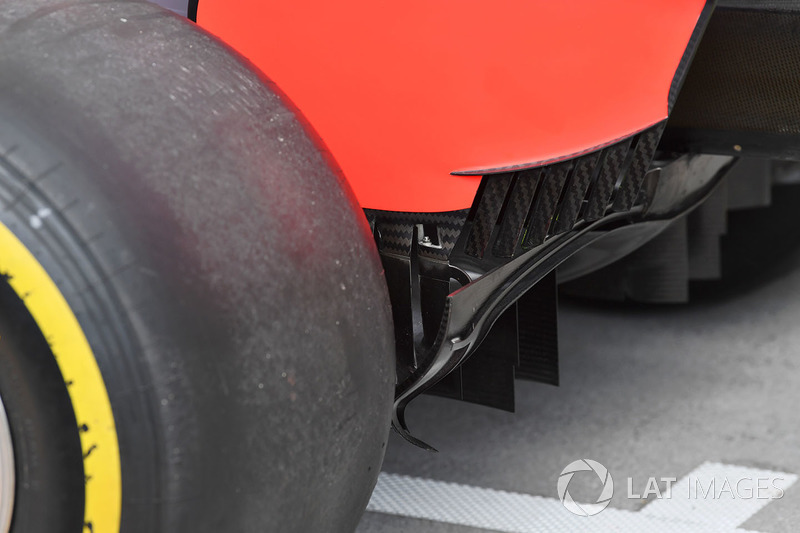 Red Bull Racing RB14 rear wing detail