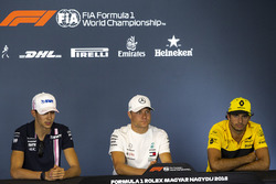 Esteban Ocon, Force India F1, Valtteri Bottas, Mercedes-AMG F1 en Carlos Sainz Jr., Renault Sport F1 Team in de persconferentie