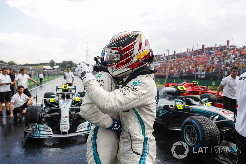 Valtteri Bottas, Mercedes AMG F1 W09 and Lewis Hamilton, Mercedes AMG F1 W09 celebrate in Parc Ferme