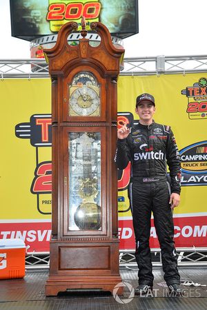 Race winner Noah Gragson, Kyle Busch Motorsports Toyota