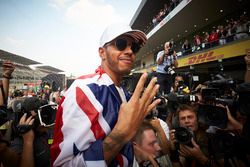 2017 World Champion Lewis Hamilton, Mercedes AMG F1