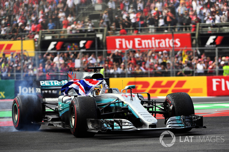 Le Champion du monde 2017 Lewis Hamilton, Mercedes AMG F1