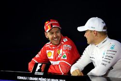 Sebastian Vettel, Ferrari e Valtteri Bottas, Mercedes AMG F1 nella conferenza stampa