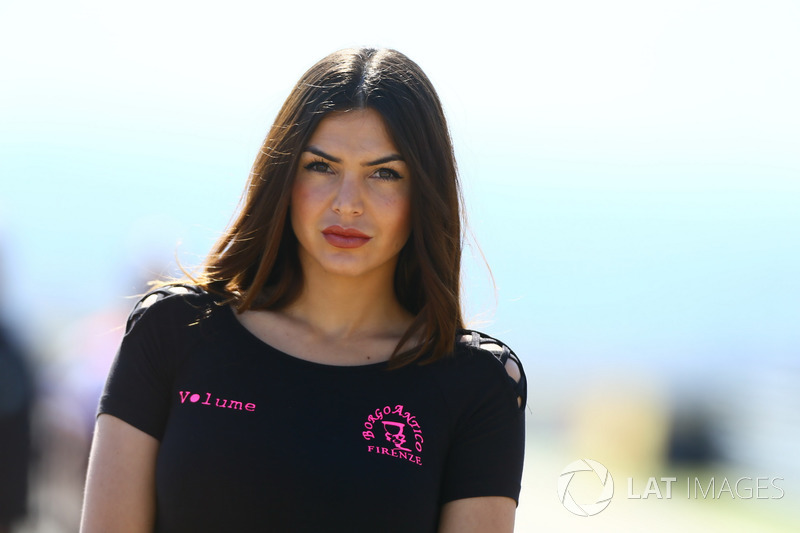 Grid girl