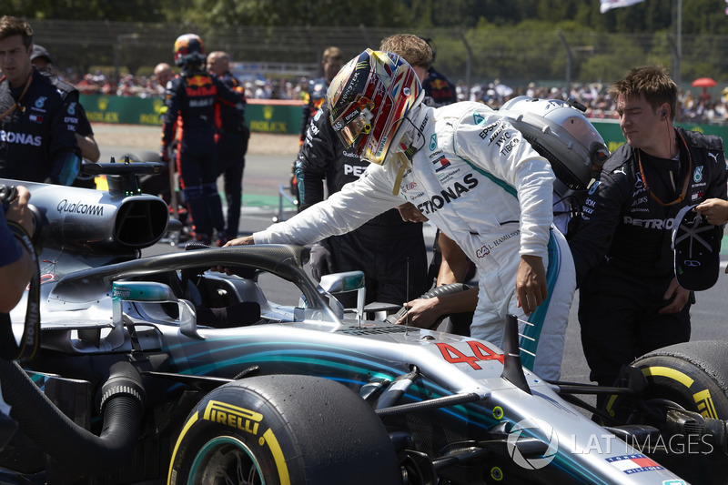 Lewis Hamilton, Mercedes AMG F1 W09, on the grid