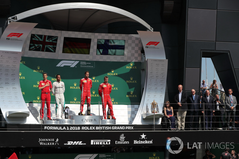 Lewis Hamilton, Mercedes-AMG F1,Claudio Albertini, Ferrari, Sebastian Vettel, Ferrari y Kimi Raikkonen, Ferrari