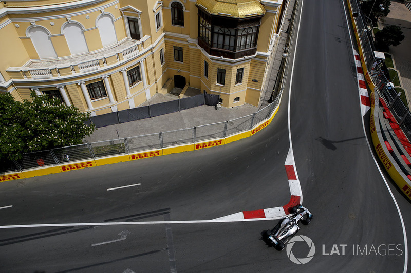 Lewis Hamilton, Mercedes-AMG F1 W09 EQ Power