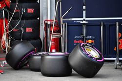 Pirelli tyres