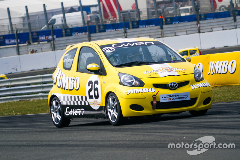 Гвен ван Поортен в гонке Ladies GT