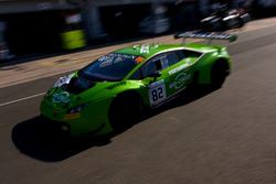 #82 GRT Grasser Racing Team Lamborghini Huracan GT3: Rolf Ineichen, Franck Perera, Phil Keen