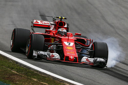 Kimi Raikkonen, Ferrari SF70H, bloccaggio