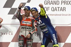 Winnaar Andrea Dovizioso, Ducati Team, derde plaats Valentino Rossi, Yamaha Factory Racing