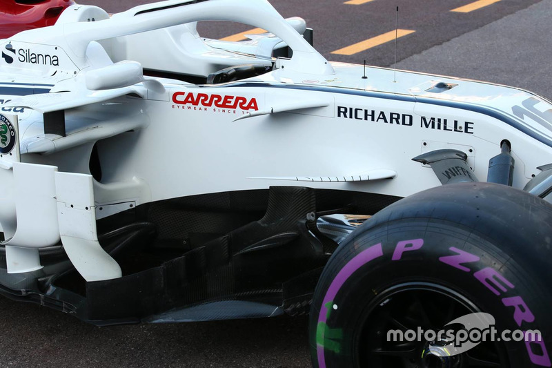 Sauber C37 barge boards