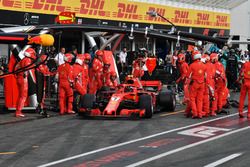 Kimi Raikkonen, Ferrari SF71H pit stop