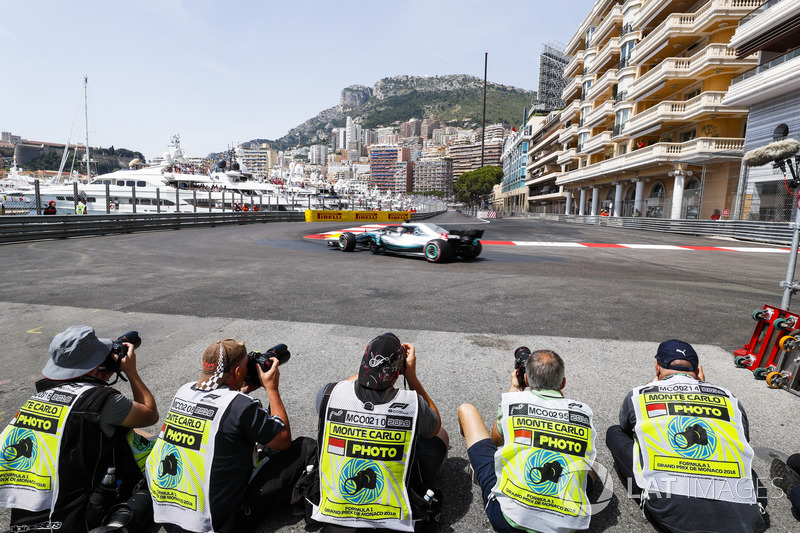 Lewis Hamilton, Mercedes AMG F1 W09