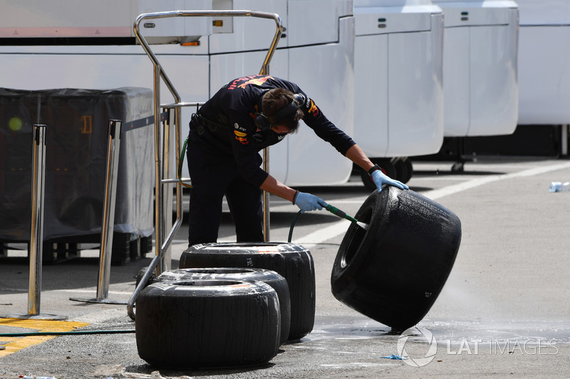 Mencuci ban Pirelli