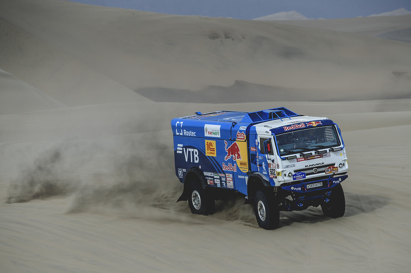 #502 Team Kamaz Master: Dmitry Sotnikov, Ruslan Akhmadeev, Ilnur Mustafin