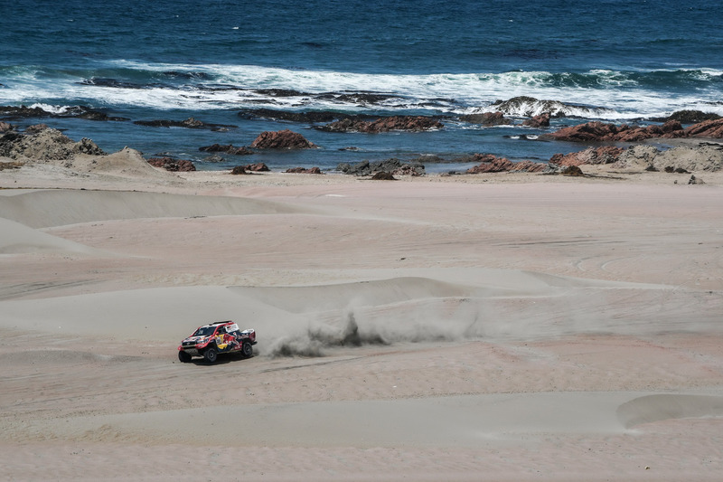 #301 Toyota Gazoo Racing Toyota Hilux: Nasser Al-Attiyah e Matthieu Baumel