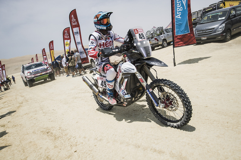 #49 Hero Motorsports Team Rally: CS Santosh