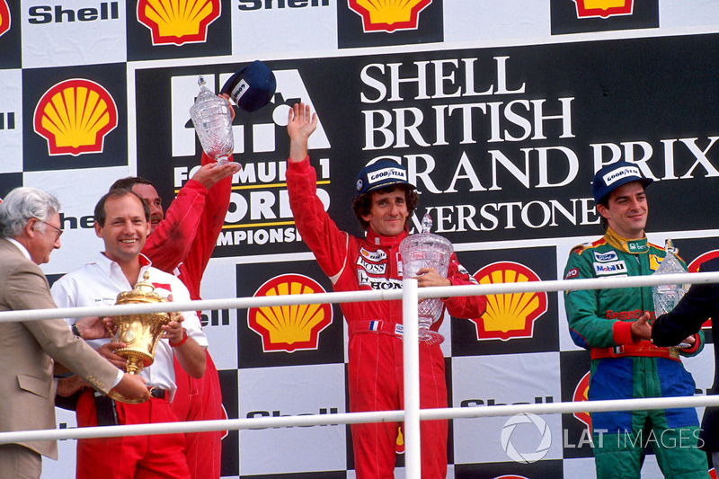 Podio: ganador de la carrera Alain Prost, McLaren, segundo lugar Nigel Mansell, Ferrari, tercer luga